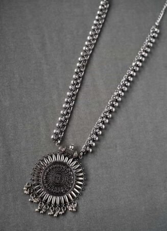 C-NSJ1004 Adhya Long Silver Necklace (1)