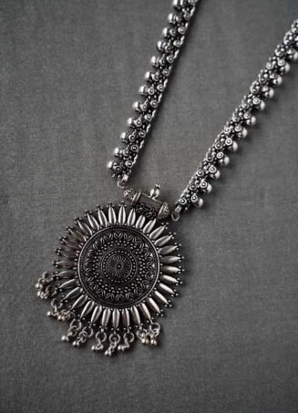 C-NSJ1004 Adhya Long Silver Necklace (2)